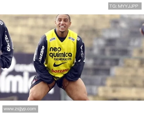 足球明星时尚穿搭大揭秘：从场上到场下的潮流风格展示